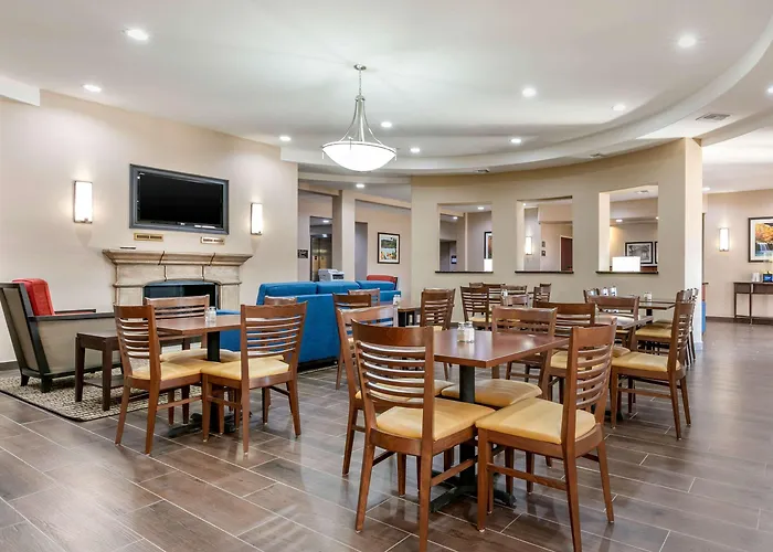 Comfort Inn & Suites Van Buren - Fort Smith